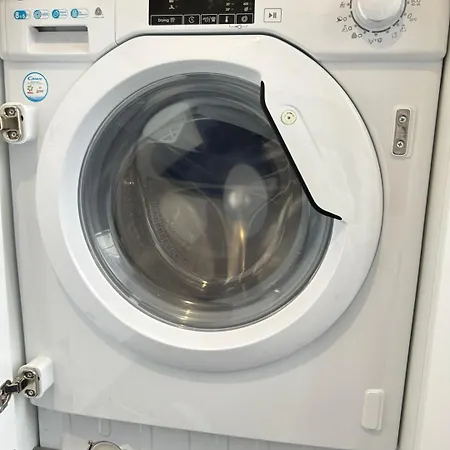 Lovely Near Opera & Lafayette